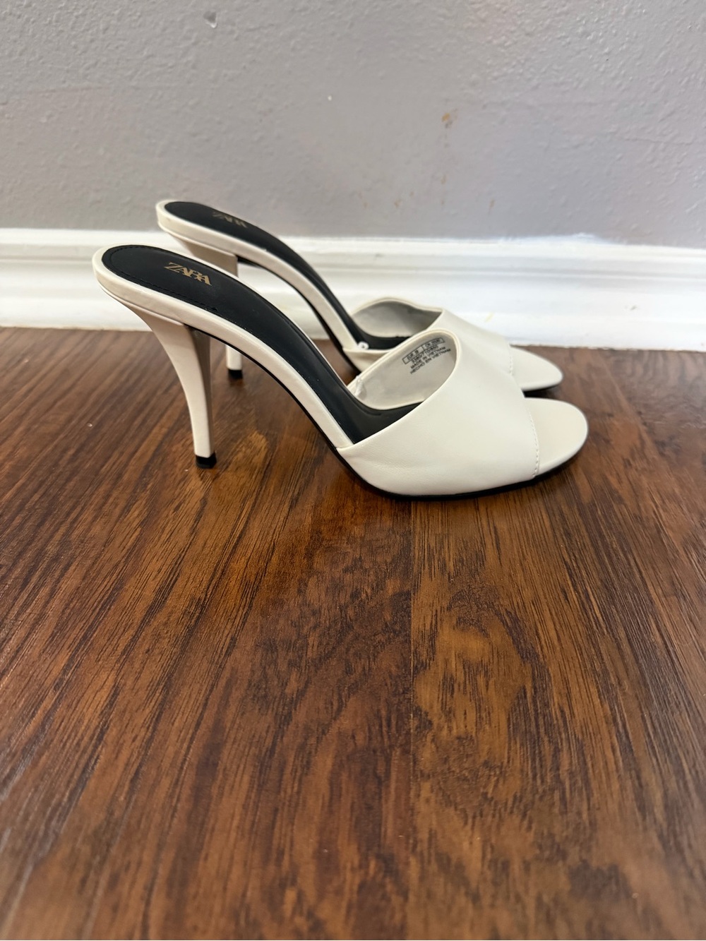 Zara White Open-Back Slide Heels - Picture 3 of 4